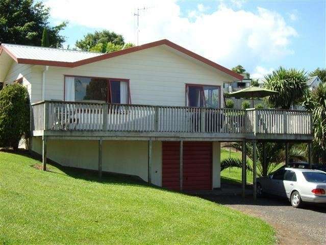 8 Koutunui Road Athenree_1