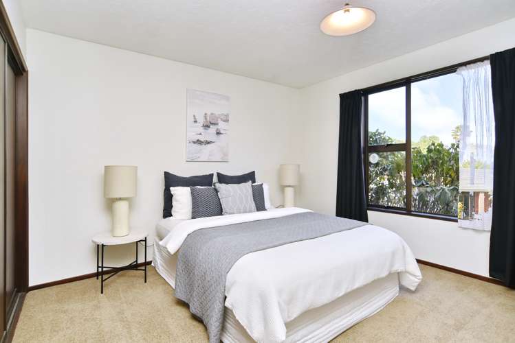 22d Yellowstone Crescent Burwood_21