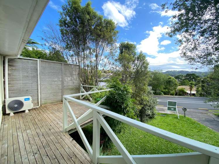 1/2 Derwent Crescent Titirangi_7