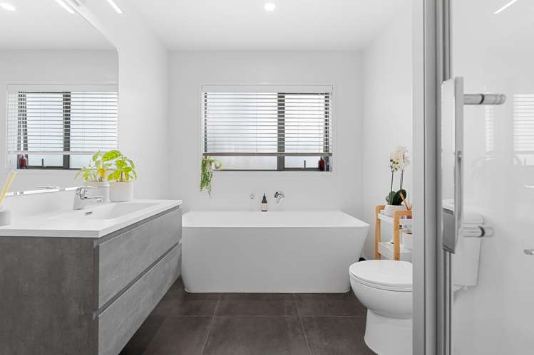 7 Ringi Lane Orewa_15