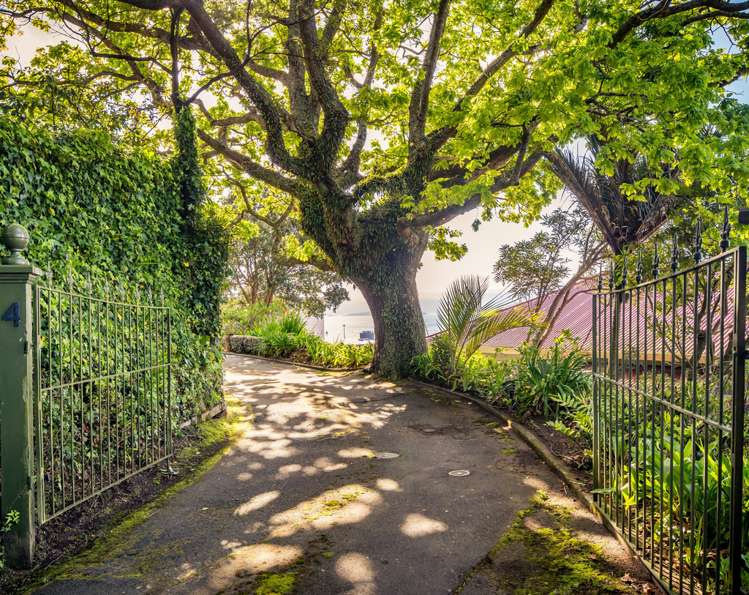 4 Goldies Brae Thorndon_18