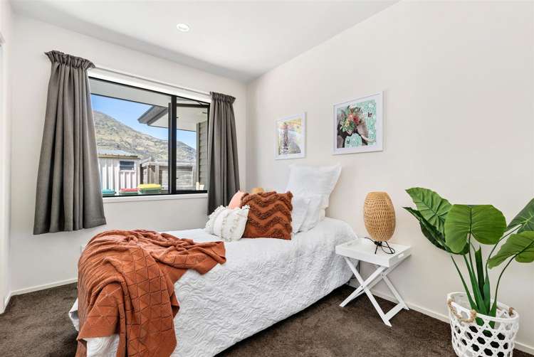 4 Judes Lane Lower Shotover_24