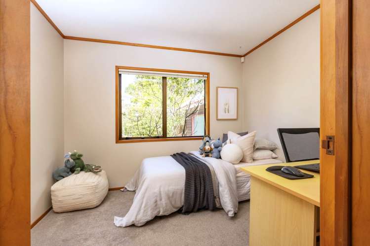 2/171 Atkinson Road Titirangi_11