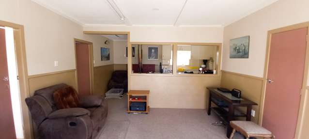 5 Carlyle Street Tuatapere_3