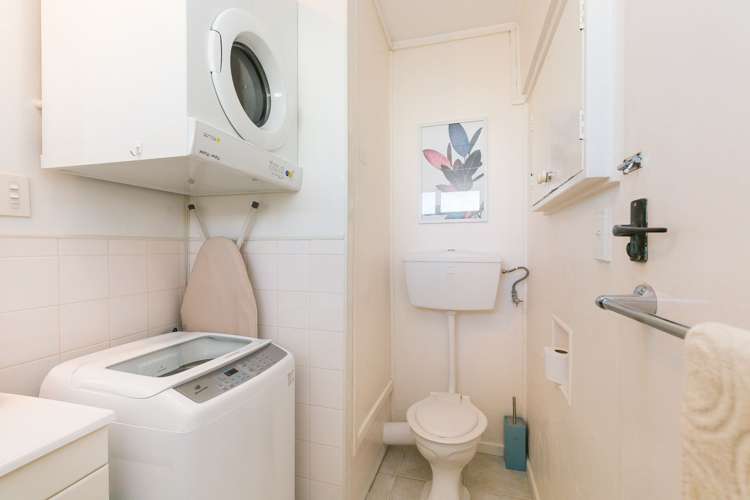 7/4 Claremont Grove Mount Victoria_10