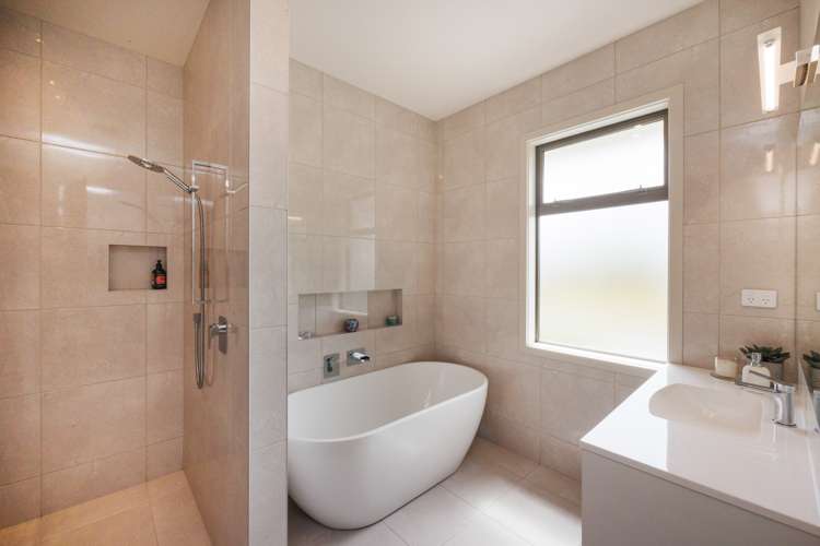 20 Loveston Lane Kelvin Grove_22