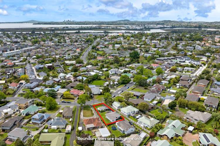 12 Duncan Avenue Te Atatu South_15