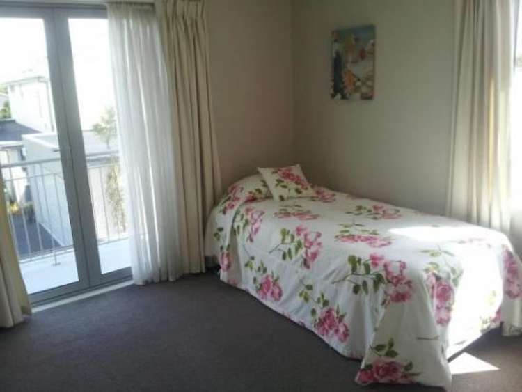 24 Waterford Avenue Northwood_10