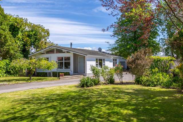 Charming family home in Masterton's ideal locale!