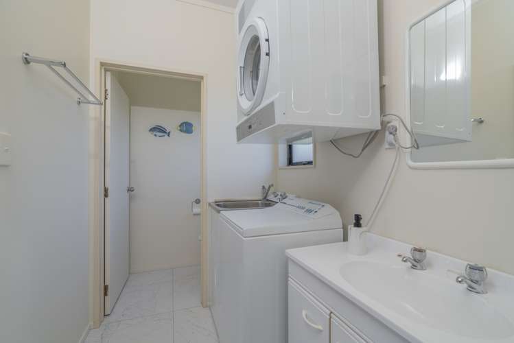 110 Corokia Place Matarangi_16