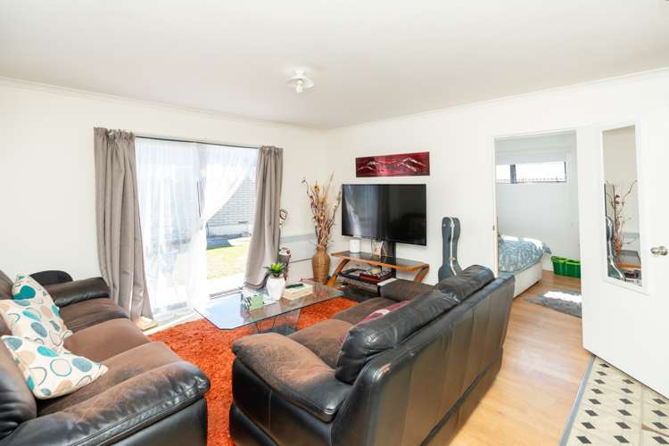 25 Rosalind Street Deanwell_14