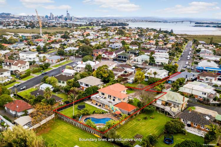 72a Lake Road Narrow Neck_13