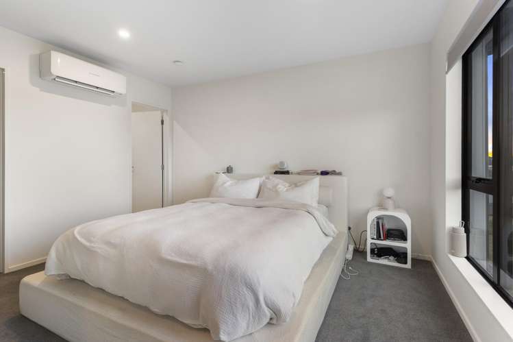 27 Ara Mara Hua Henderson_14