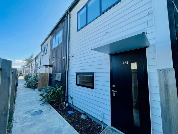 12/5 Brandon Road Glen Eden_13