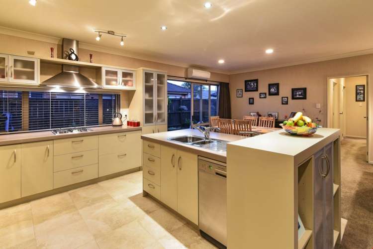 29 Stranraer Crescent Wattle Downs_8