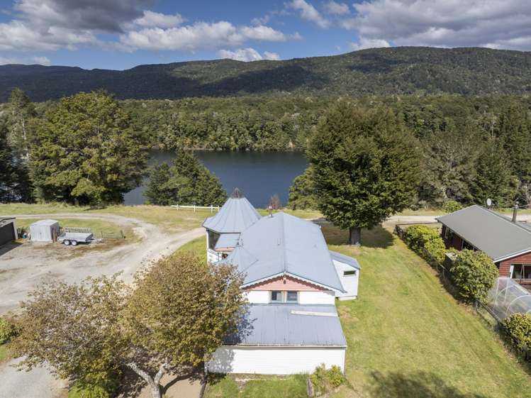48 View Street Manapouri_18