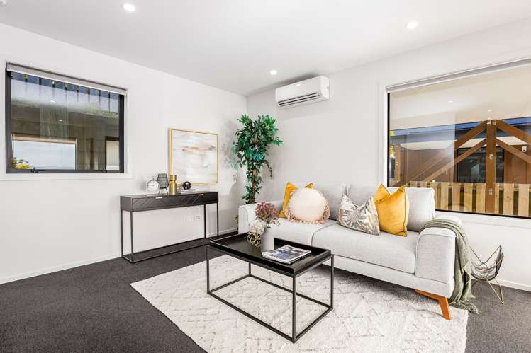 32 Astelia Way Woodridge_6