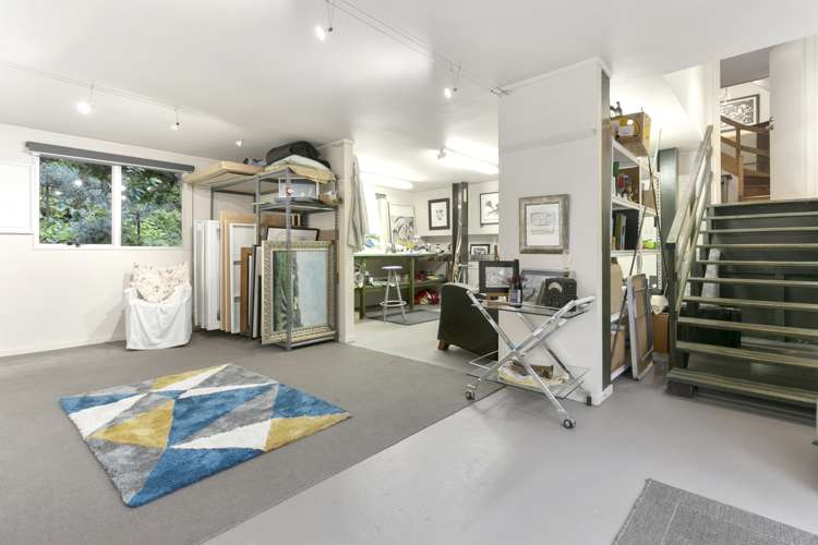 13 Bush Road Waiatarua_19