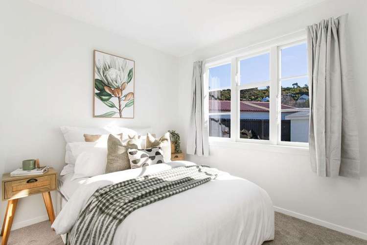 4 Lucienne Place Hillsborough_10