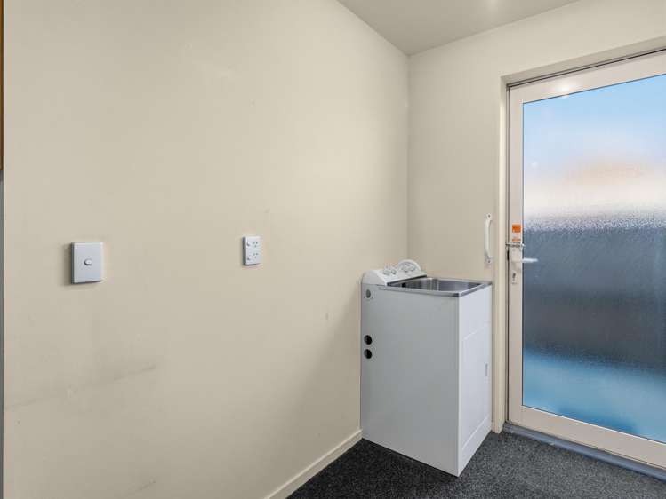 1C Kermode Street Ashburton_11