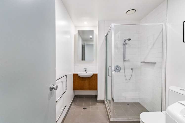 108/125 Customs Street West 10015_12
