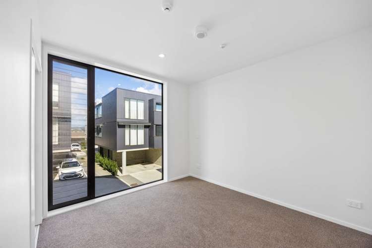 4/14 Treasure Lane Te Atatu South_5