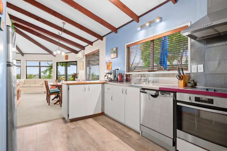 88 Poaka Avenue Dinsdale_9