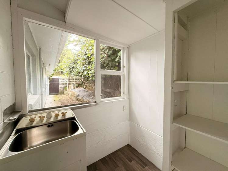 2/232 Rifle Range Road 11210_10