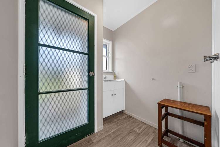 86 Botany Road Botany Downs_19