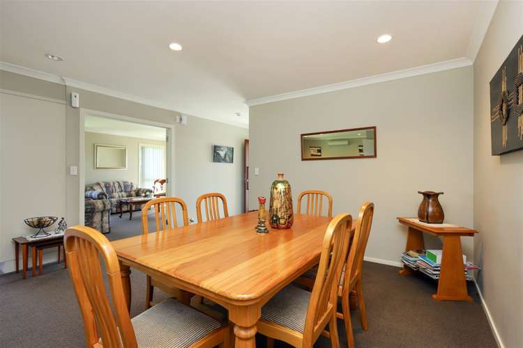 18 Lowry Place Frimley_5