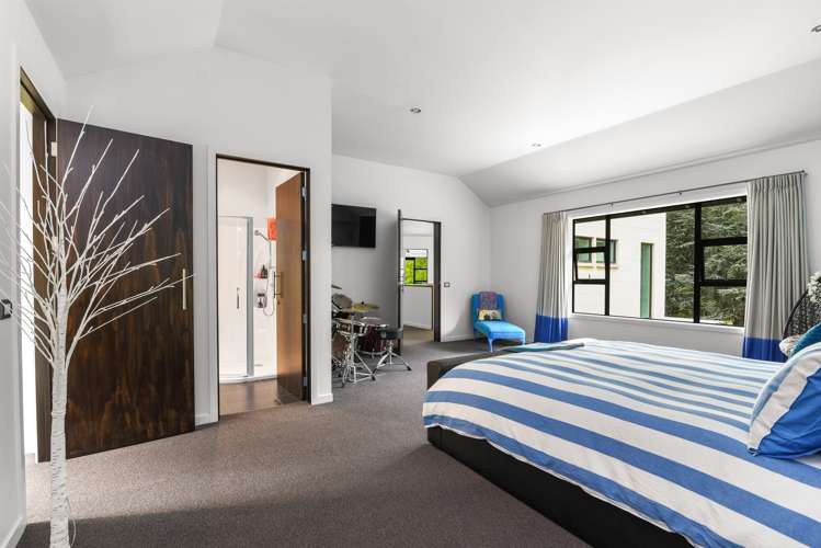 131 Gladstone Road South East Taieri_24