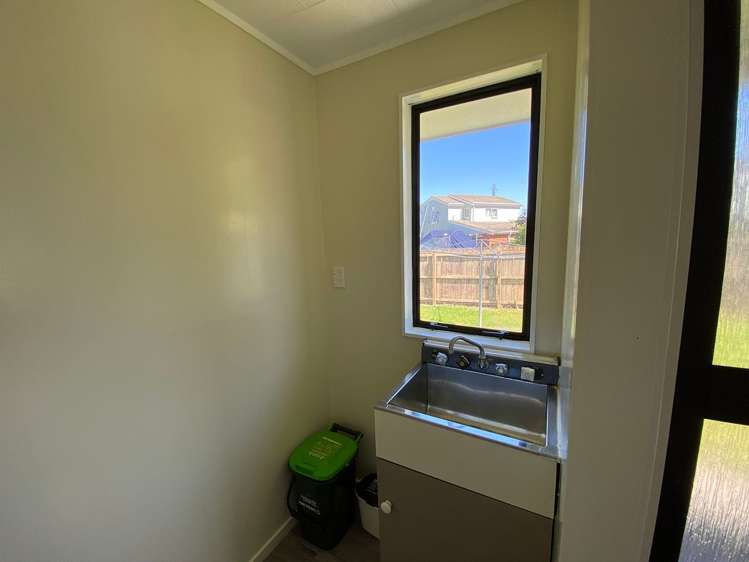 6 Yee Place Mount Wellington_12