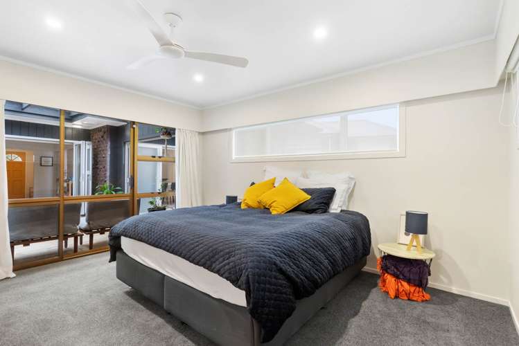 94 Pleasant Road Titirangi_6