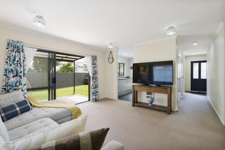 6 Newfound Way Glen Eden_1