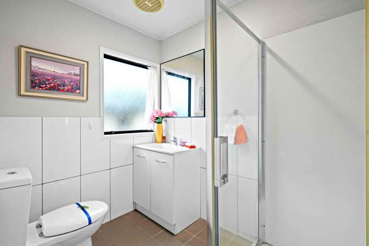 2/17 Anglers Way Wattle Downs_10