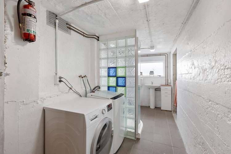 51 Esk Street Parkvale_16