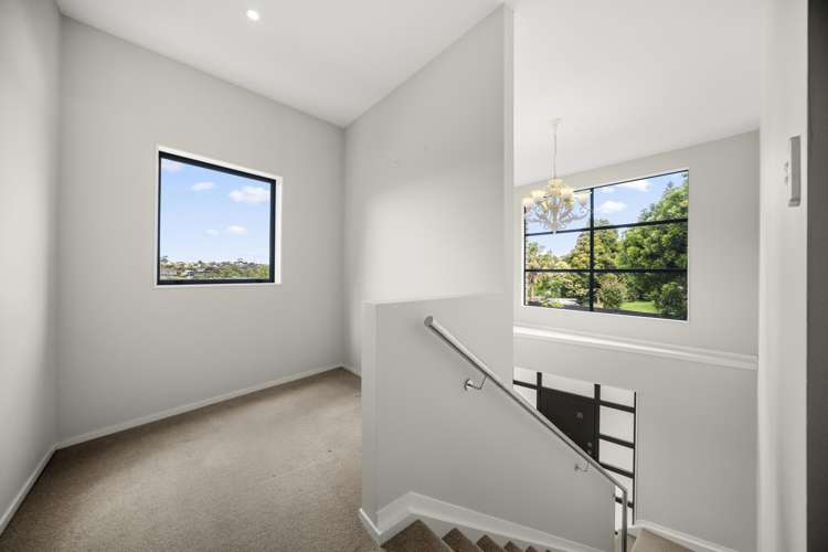 17A Tahu Crescent Sunnynook_8