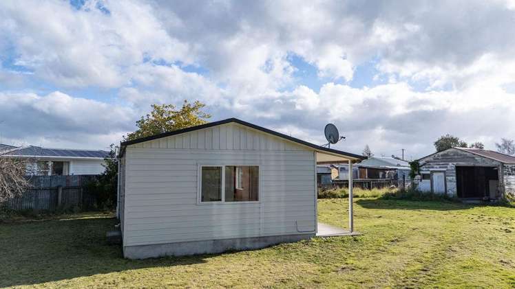 93 River Road Masterton_11