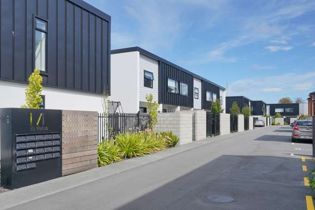 19/361 Madras Street City Centre_1