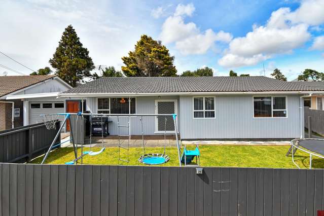 2/10a Lupton Road Manurewa_2