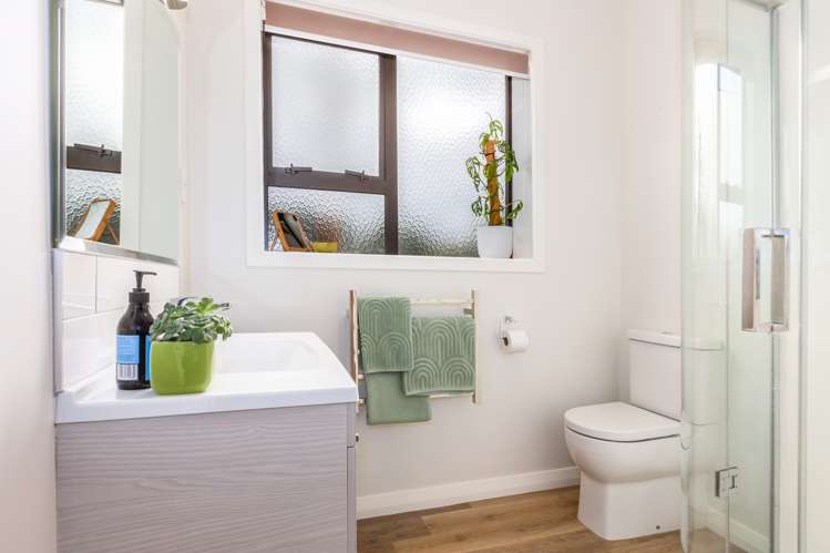 225 Riverside Drive Waterloo_9