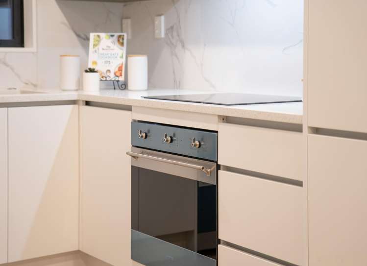 8E Butterworth Drive Glendene_18