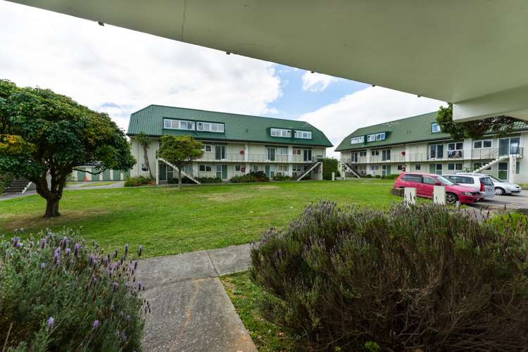 2/19 Britannia Street Petone_11