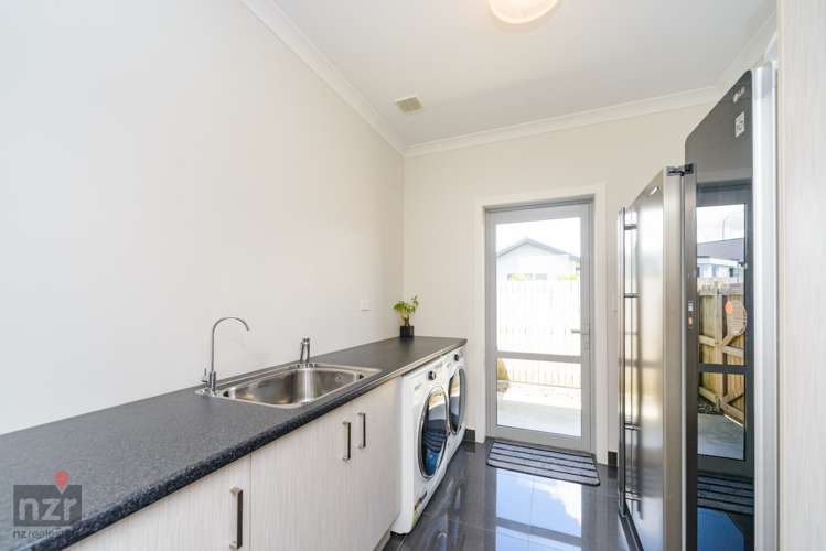 43 Port Street East Feilding_16