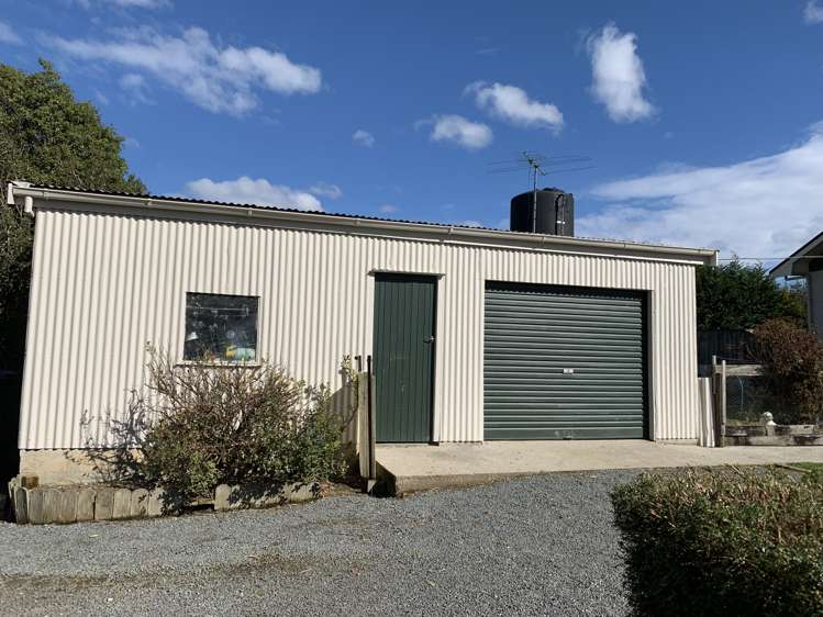 19 Calder Street Owaka_15