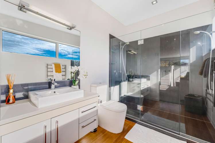 33 Luplau Crescent Cockle Bay_19