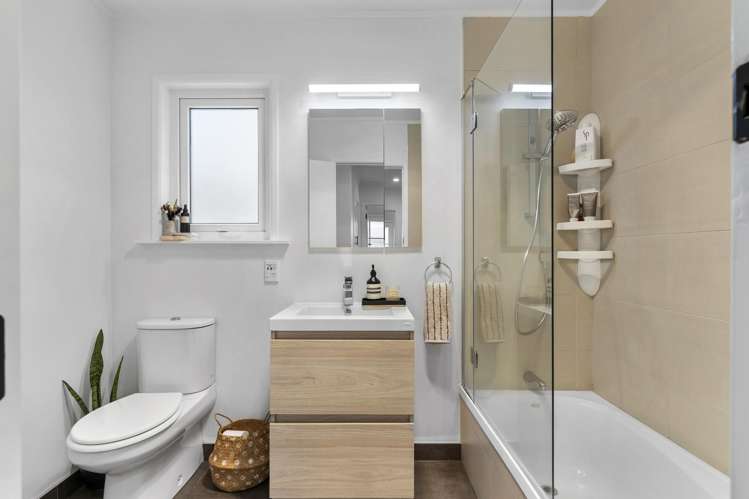 1/16 Lyttelton Avenue Forrest Hill_12