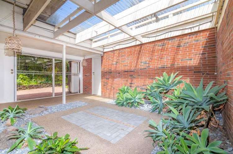 64 Royal View Road Te Atatu South_8