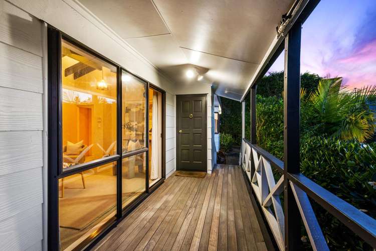 1/125 Glengarry Road Glen Eden_9