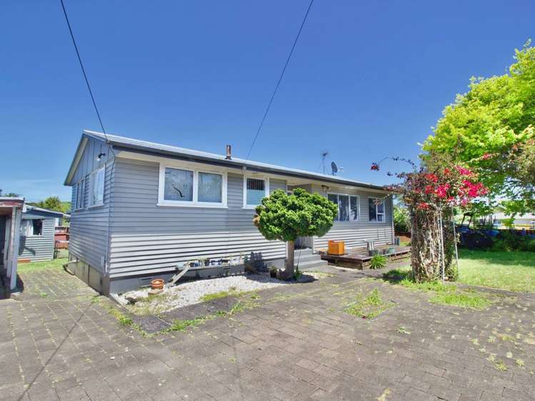  12 Olive Crescent Papatoetoe_1